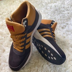 High tops sneakers. Never worn.